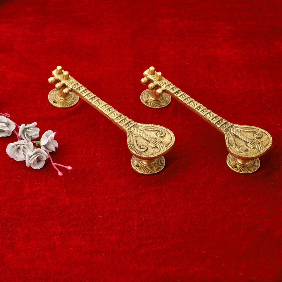 Art Sitaar Design Brass Door Handle