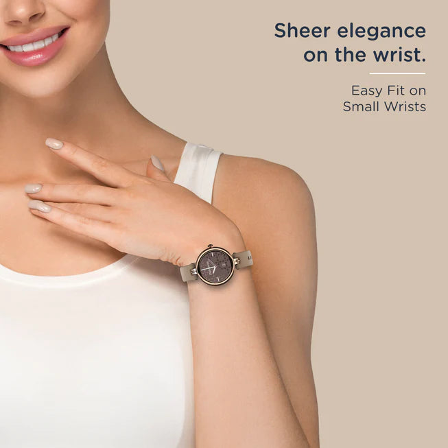 TFT Display Smartwatch For Women