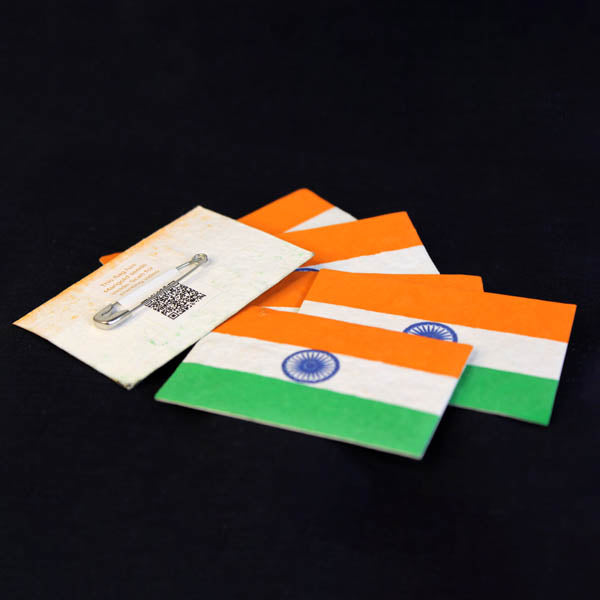 Pack of 25 Tri-colour Pencils & Batches