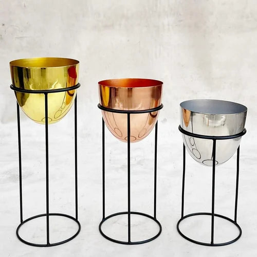 Iron Planters Set with Stand