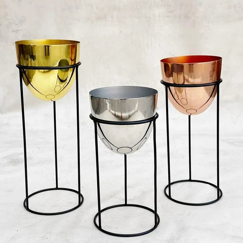 Iron Planters Set with Stand