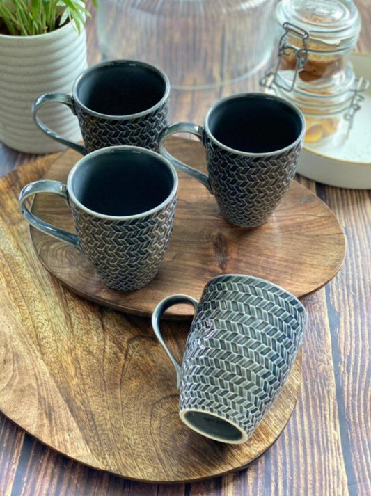 Set of 4 mugs