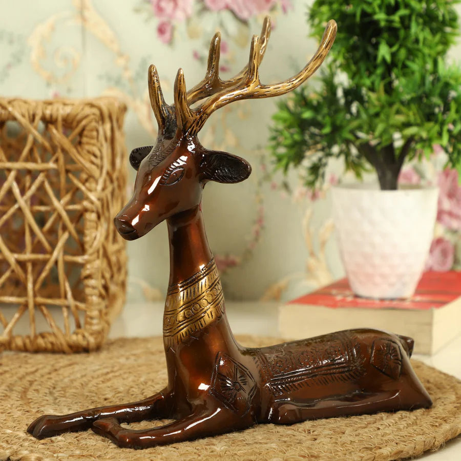 Art Brass Deer Sitting Statue