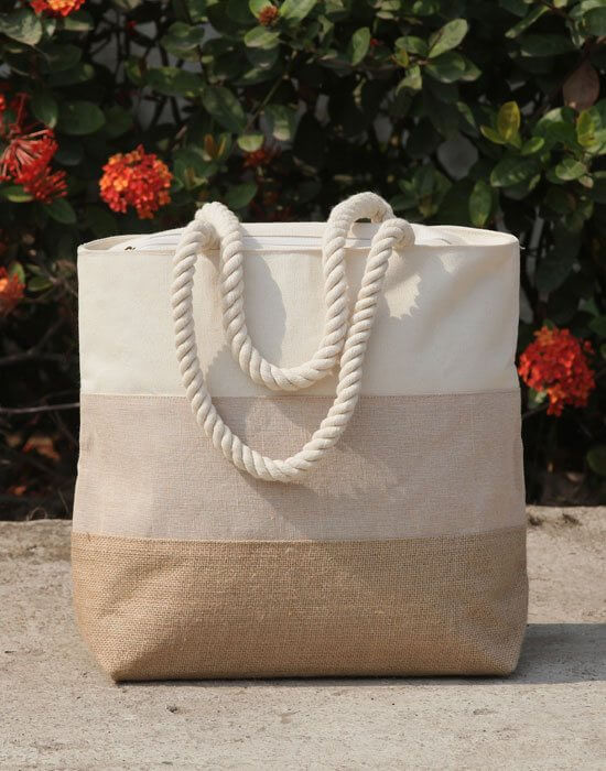 Tricotta Tote With Twisted Rope