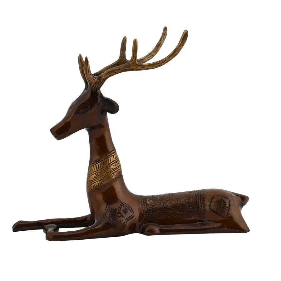 Art Brass Deer Sitting Statue