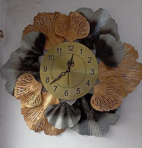 Flower Shape Metal Wall Clock